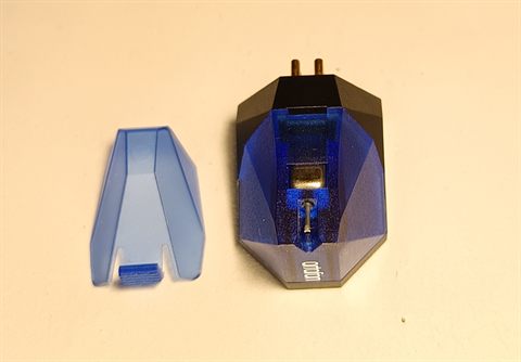 Vložka Ortofon 2M Blue s krytkou jehly